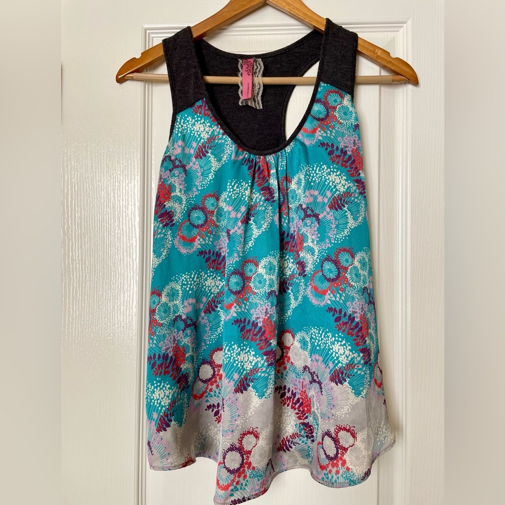 Cinnamon Girl, women’s floral tank, Sz XS
